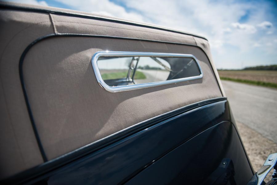 Детали экстерьера Packard Twelve Sport Phaeton 1936 года  (фото 12 из 35)